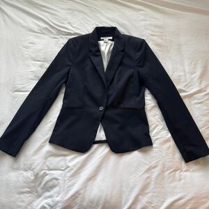 dark navy blue‎ (almost black) blazer